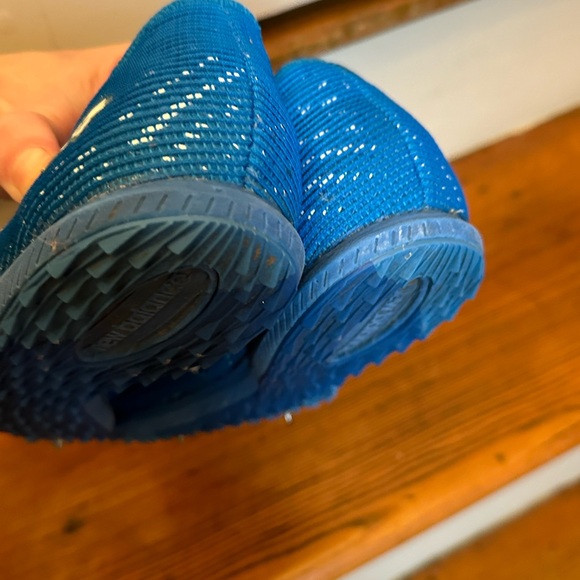 NEW BALANCE
Mens size 8.5 XC SEVEN V3 LASER BLUE/WHITE - Picture 5 of 5